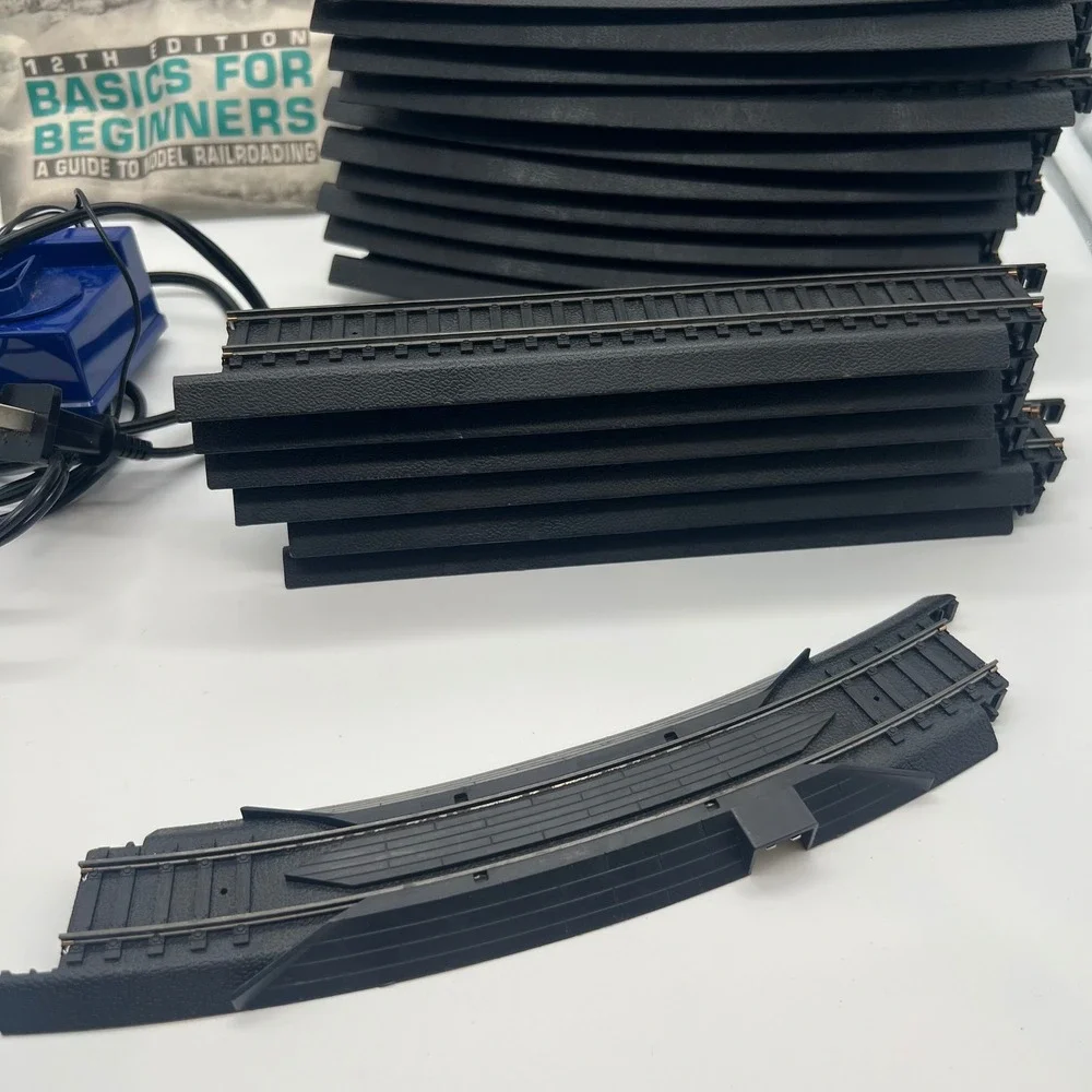 Life-Like Power-Loc HO Scale Train Track Lot Transformer & Beginner Guide Book